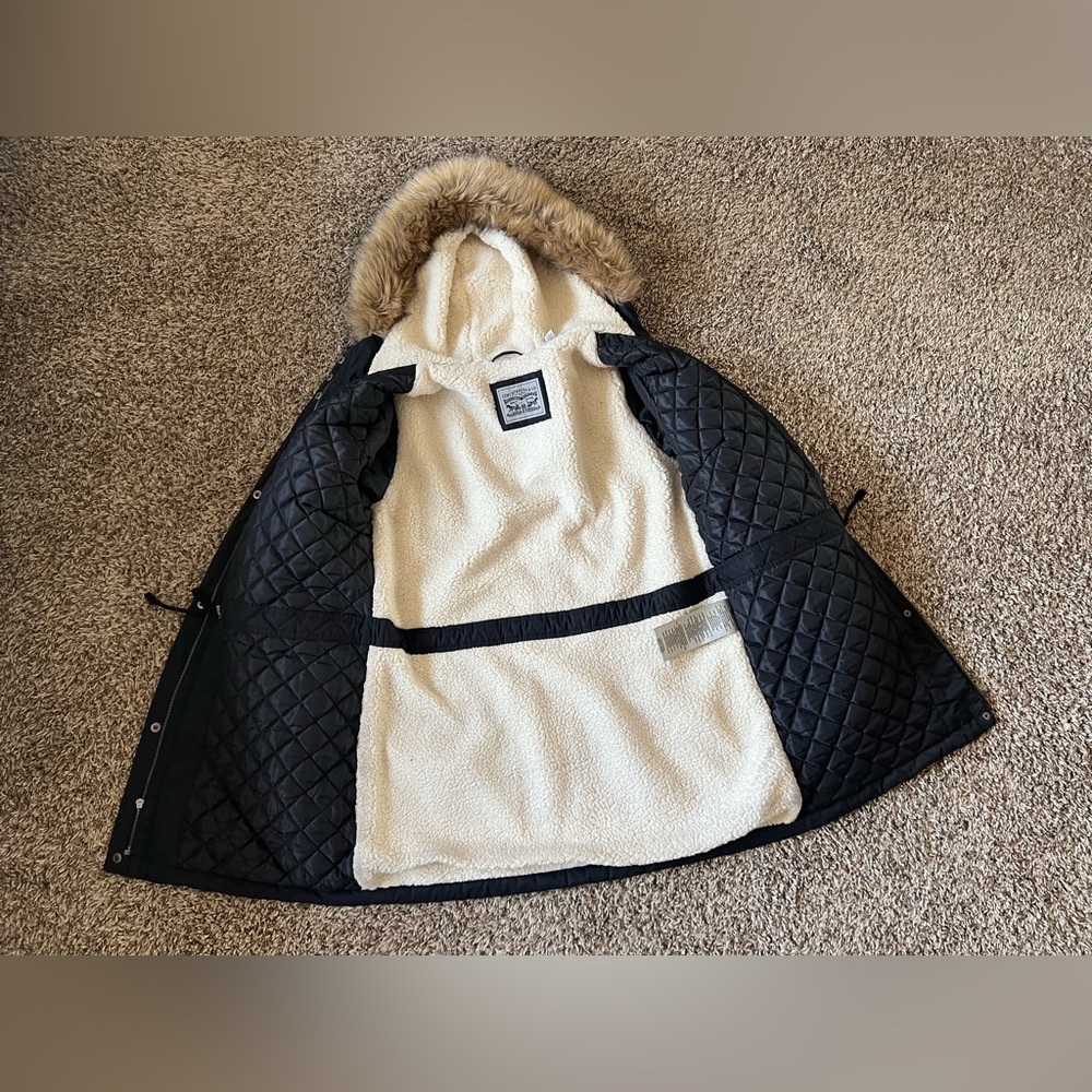 Levi Strauss & Co Faux Fur Lined Hooded Parka Padded Jacket Black- Female